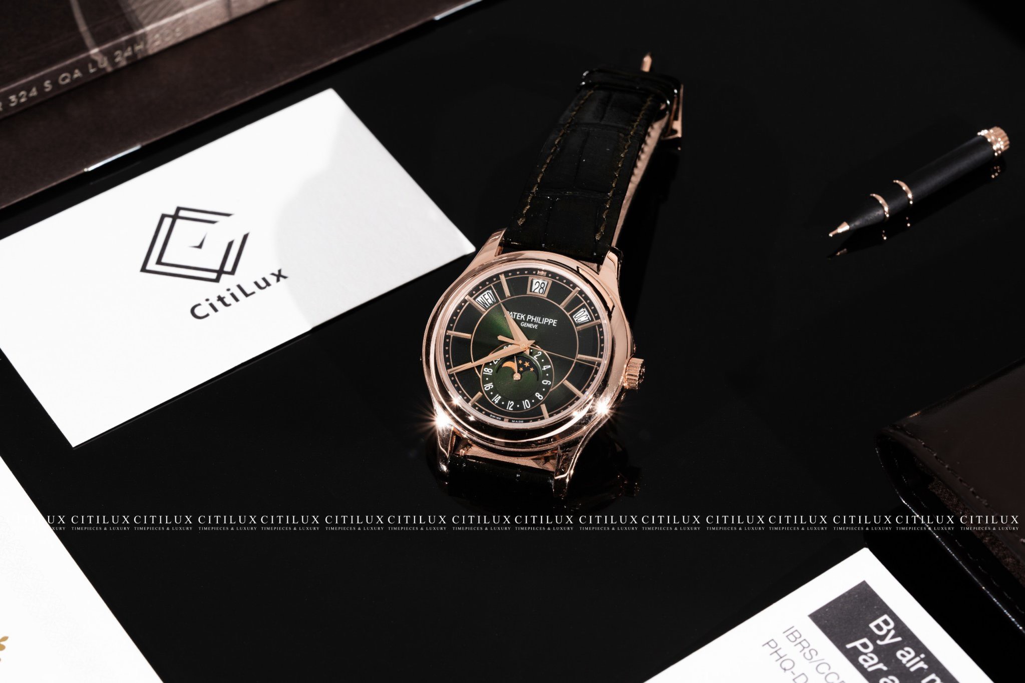 Đánh giá đồng hồ Patek Philippe Compliactions 5205R-011 Olive Green
